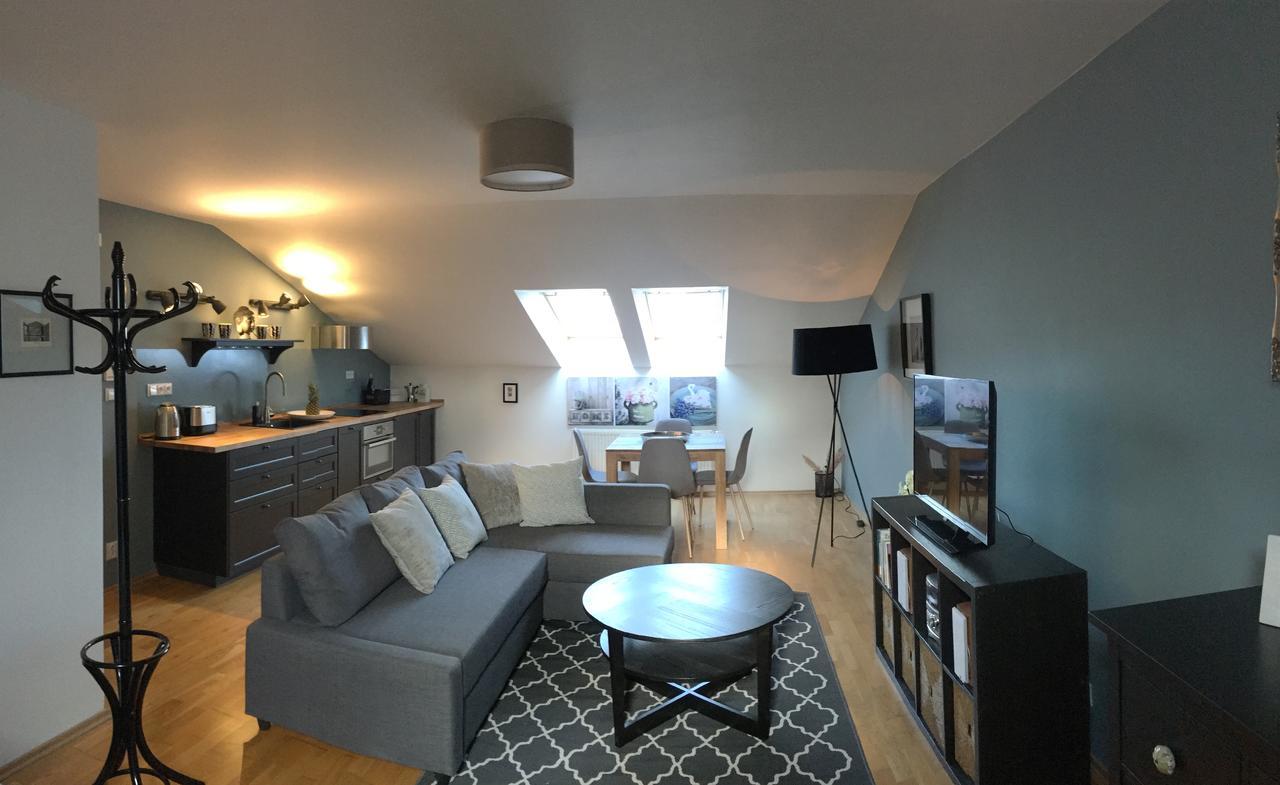 Amazing Angie'S Apartment Prague Ngoại thất bức ảnh